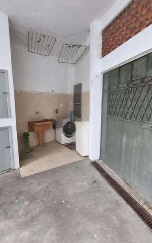Casa para alugar com 599m², 7 quartos e 7 vagas Casa para alugar com 599m², 7 quartos e 7 vagasÁrea externa