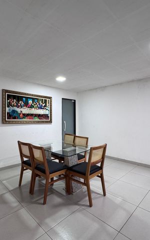Casa à venda com 200m², 3 quartos e 1 vaga Casa à venda com 200m², 3 quartos e 1 vagaSala