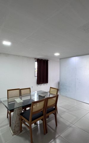 Casa à venda com 200m², 3 quartos e 1 vaga Casa à venda com 200m², 3 quartos e 1 vagaSala