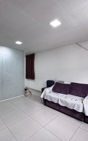 Casa à venda com 200m², 3 quartos e 1 vaga Casa à venda com 200m², 3 quartos e 1 vagaSala