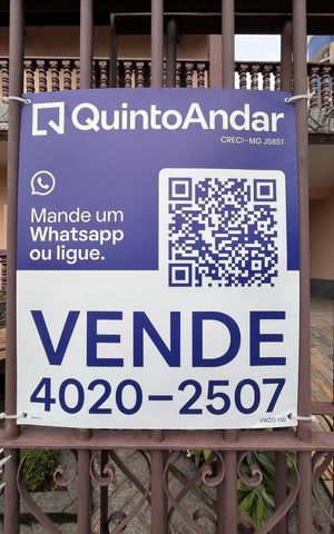 Casa à venda com 360m², 4 quartos e 5 vagas Casa à venda com 360m², 4 quartos e 5 vagasPLAQUINHA