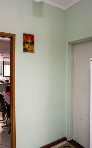 Casa à venda com 178m², 3 quartos e 3 vagasHall