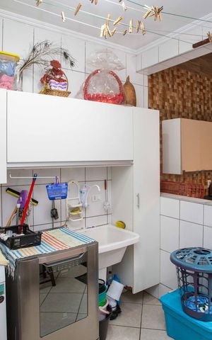 Casa à venda com 178m², 3 quartos e 3 vagasÁrea de Serviço