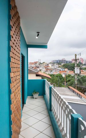 Casa à venda com 178m², 3 quartos e 3 vagasVaranda