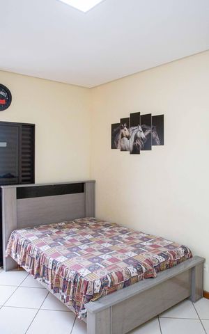 Casa à venda com 178m², 3 quartos e 3 vagasQuarto 2