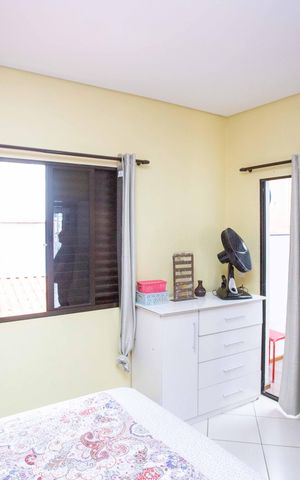 Casa à venda com 178m², 3 quartos e 3 vagasQuarto Suíte