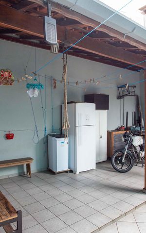Casa à venda com 178m², 3 quartos e 3 vagasQuintal