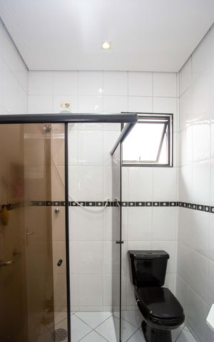 Casa à venda com 178m², 3 quartos e 3 vagasBanheiro Social