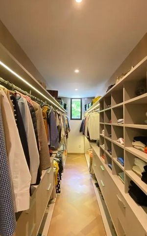 Casa de condomínio à venda com 576m², 6 quartos e 6 vagas