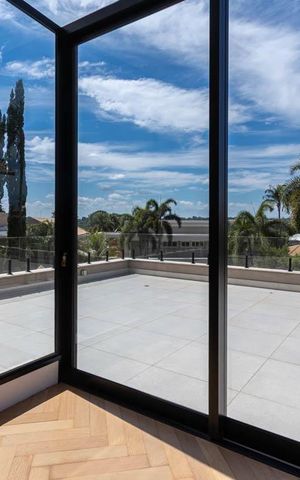 Casa de condomínio à venda com 576m², 6 quartos e 6 vagas