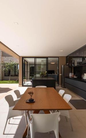 Casa de condomínio à venda com 576m², 6 quartos e 6 vagas