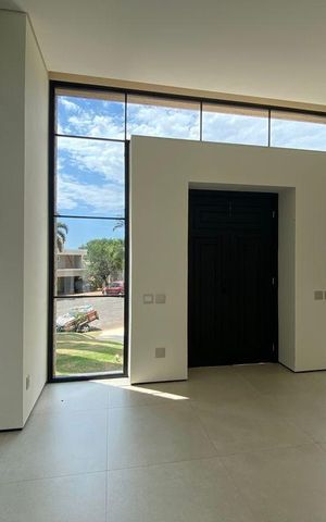 Casa de condomínio à venda com 576m², 6 quartos e 6 vagas