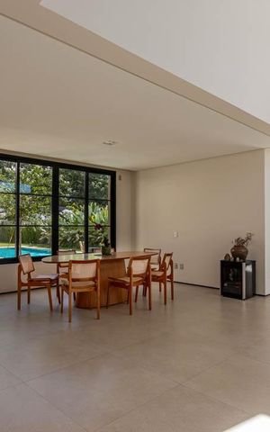 Casa de condomínio à venda com 576m², 6 quartos e 6 vagas