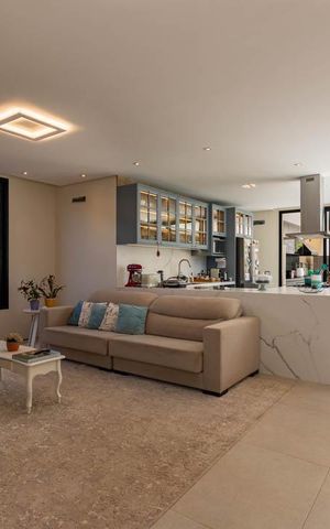 Casa de condomínio à venda com 576m², 6 quartos e 6 vagas