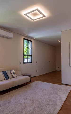 Casa de condomínio à venda com 576m², 6 quartos e 6 vagas