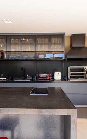 Casa de condomínio à venda com 576m², 6 quartos e 6 vagas