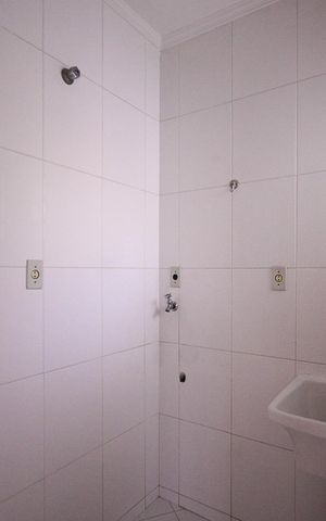 Casa à venda com 184m², 3 quartos e 3 vagas Casa à venda com 184m², 3 quartos e 3 vagasÁrea de Serviço