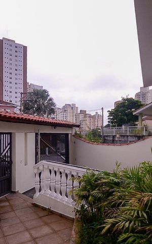 Casa à venda com 184m², 3 quartos e 3 vagas Casa à venda com 184m², 3 quartos e 3 vagasHall de entrada