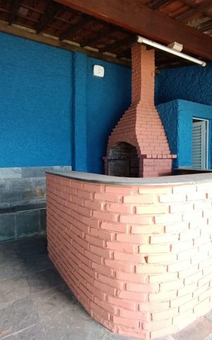 Casa à venda com 378m², 4 quartos e 2 vagas