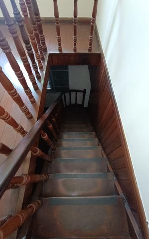 Casa à venda com 378m², 4 quartos e 2 vagas