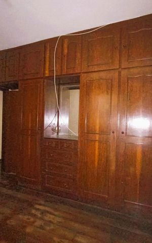 Casa à venda com 378m², 4 quartos e 2 vagas