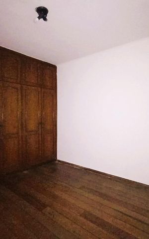 Casa à venda com 378m², 4 quartos e 2 vagas