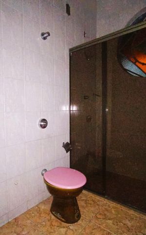 Casa à venda com 378m², 4 quartos e 2 vagas