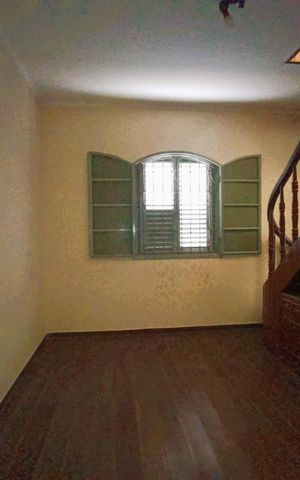 Casa à venda com 378m², 4 quartos e 2 vagas