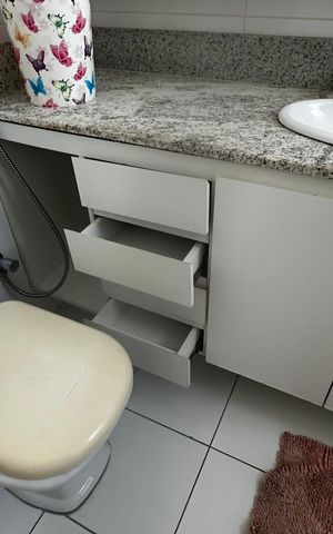 Apartamento à venda com 180m², 3 quartos e 2 vagas Apartamento à venda com 180m², 3 quartos e 2 vagasBanheiro quarto 2