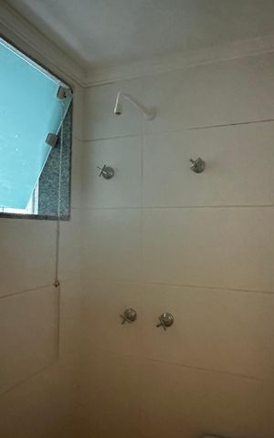 Apartamento à venda com 180m², 3 quartos e 2 vagas Apartamento à venda com 180m², 3 quartos e 2 vagasBanheiro de serviço