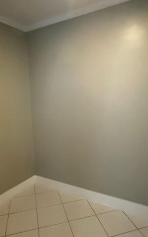 Apartamento à venda com 180m², 3 quartos e 2 vagas Apartamento à venda com 180m², 3 quartos e 2 vagasQuarto de Serviço
