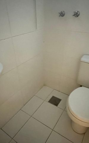 Apartamento à venda com 180m², 3 quartos e 2 vagas Apartamento à venda com 180m², 3 quartos e 2 vagasBanheiro de serviço