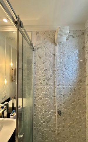 Apartamento à venda com 65m², 2 quartos e 2 vagas Apartamento à venda com 65m², 2 quartos e 2 vagasBanheiro da Suíte
