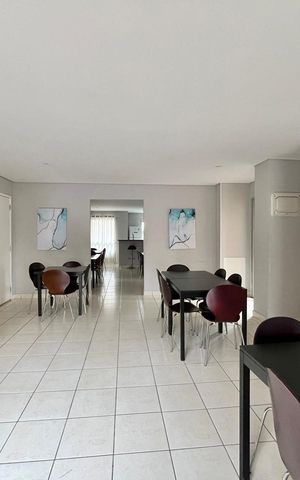 Apartamento à venda com 65m², 2 quartos e 2 vagas Apartamento à venda com 65m², 2 quartos e 2 vagasÁrea comum - Salão de festas