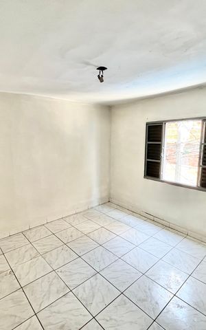 Casa para alugar com 33m², 1 quarto e sem vagaQuarto