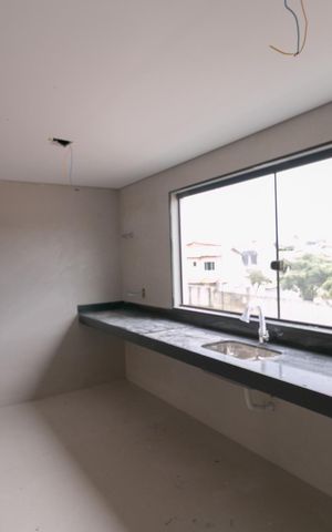 Casa à venda com 160m², 3 quartos e 2 vagas