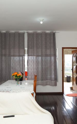 Casa à venda com 536m², 3 quartos e 7 vagasSala