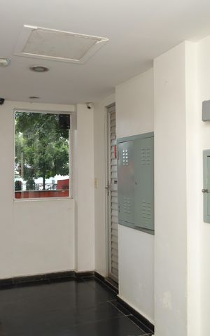 Apartamento à venda com 45m², 2 quartos e 1 vagaÁrea comum - Saguão do prédio