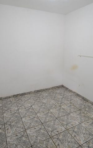 Casa à venda com 100m², 3 quartos e 2 vagasQuarto de Serviço 1