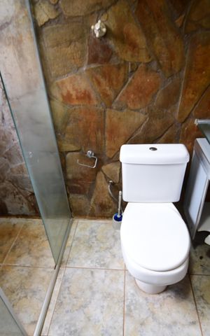 Casa à venda com 100m², 3 quartos e 2 vagasBanheiro Suíte