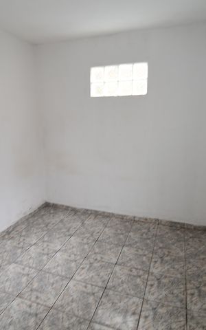 Casa à venda com 100m², 3 quartos e 2 vagasQuarto de Serviço 2