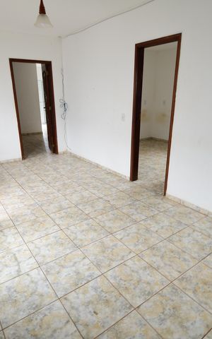 Casa à venda com 100m², 3 quartos e 2 vagasSala