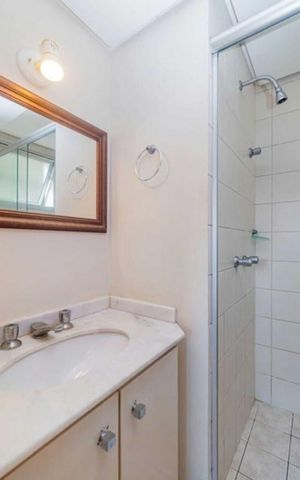 Apartamento para alugar com 197m², 3 quartos e 4 vagas Apartamento para alugar com 197m², 3 quartos e 4 vagasBanheiro 4