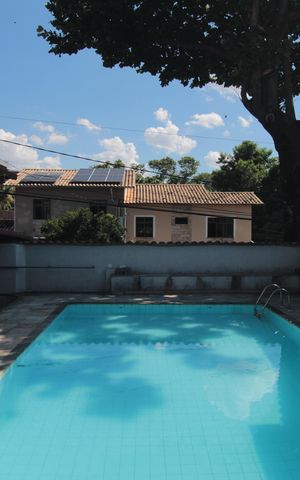 Casa à venda com 406m², 4 quartos e 3 vagasPiscina