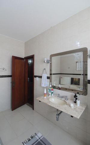 Casa à venda com 406m², 4 quartos e 3 vagasBanheiro da Suite Master