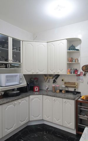 Casa à venda com 406m², 4 quartos e 3 vagasCozinha