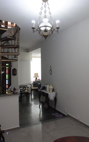 Casa à venda com 406m², 4 quartos e 3 vagasSala de Recepção