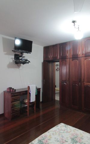 Casa à venda com 406m², 4 quartos e 3 vagasSuite Master