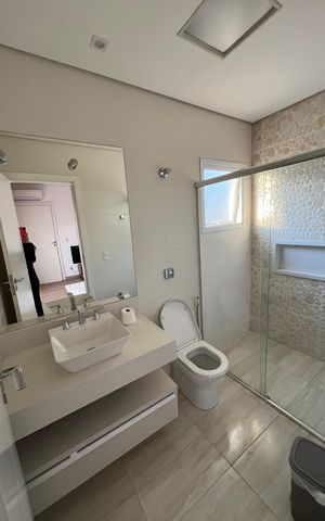 Casa à venda com 314m², 3 quartos e 2 vagas Casa à venda com 314m², 3 quartos e 2 vagasBanheiro