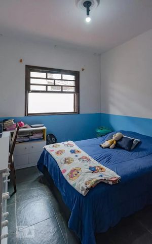 Casa à venda com 155m², 3 quartos e 2 vagas Casa à venda com 155m², 3 quartos e 2 vagasQuarto